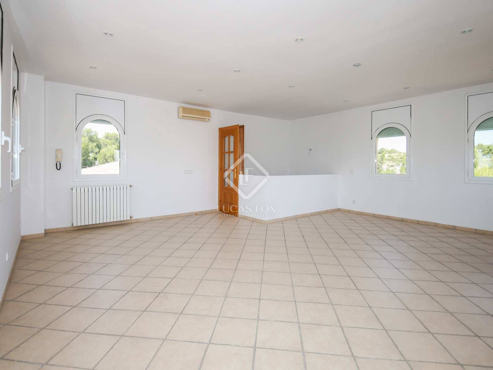 7 slaapkamer Villa te koop in Tarragona stad met zwembad garage - € 975.000 (Ref: 6884707)