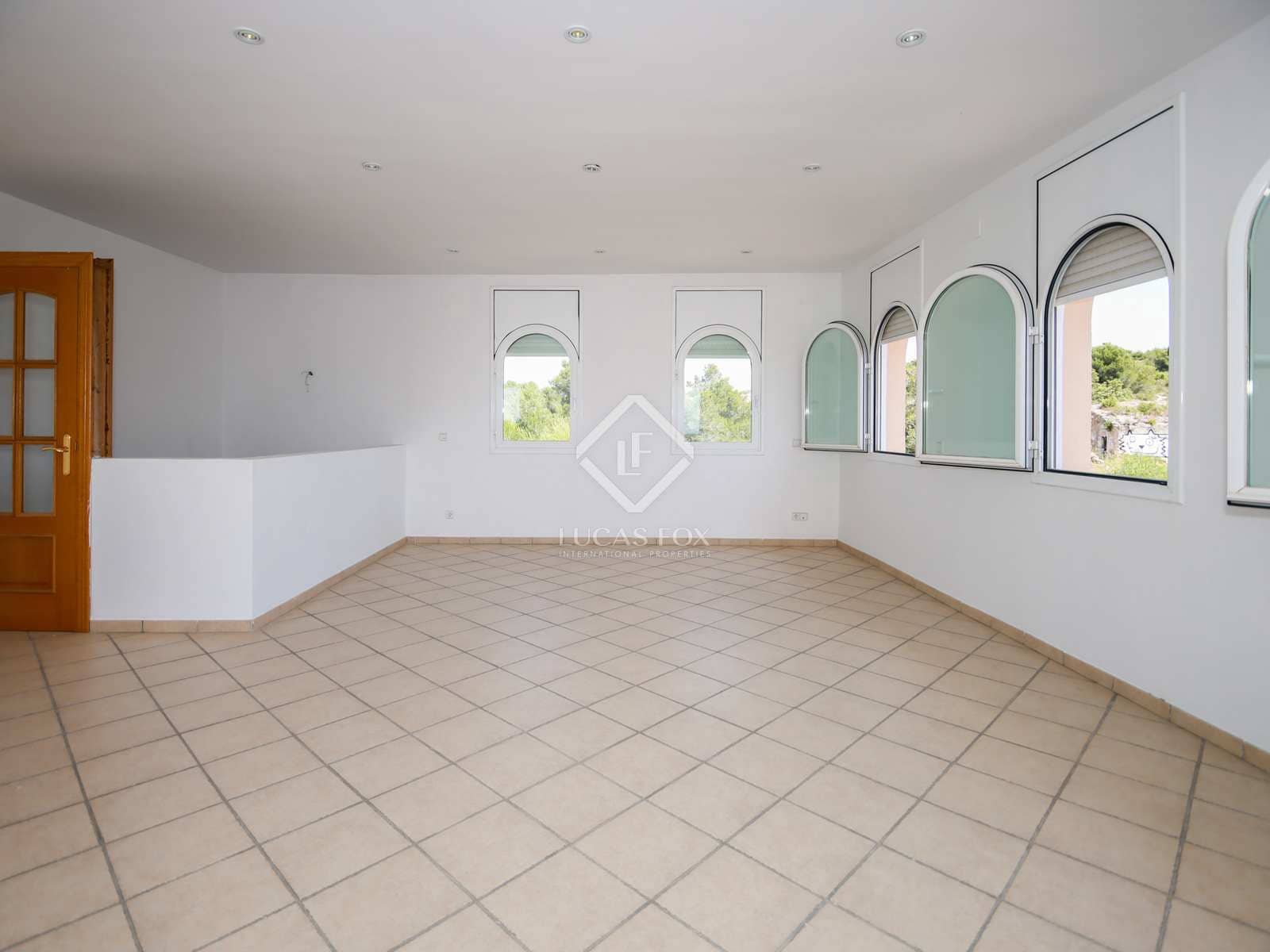 7 slaapkamer Villa te koop in Tarragona stad met zwembad garage - € 975.000 (Ref: 6884707)