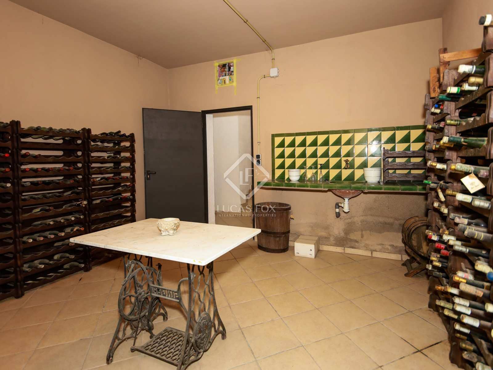 7 slaapkamer Villa te koop in Tarragona stad met zwembad garage - € 975.000 (Ref: 6884707)