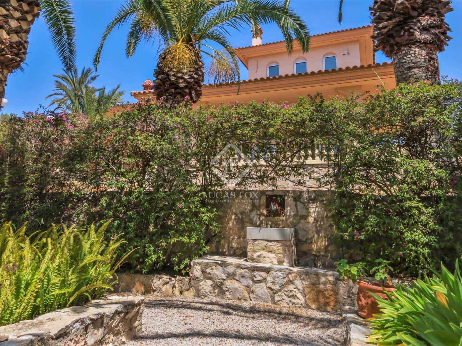 7 slaapkamer Villa te koop in Tarragona stad met zwembad garage - € 975.000 (Ref: 6884707)