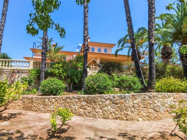 7 slaapkamer Villa te koop in Tarragona stad met zwembad garage - € 975.000 (Ref: 6884707)