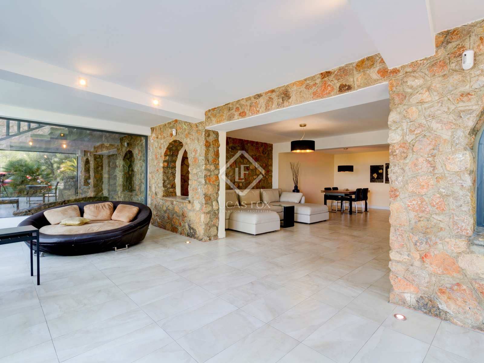 3 soveværelse Finca/Landehus til salg i Maspujols med swimmingpool garage - € 895.000 (Ref: 6905335)