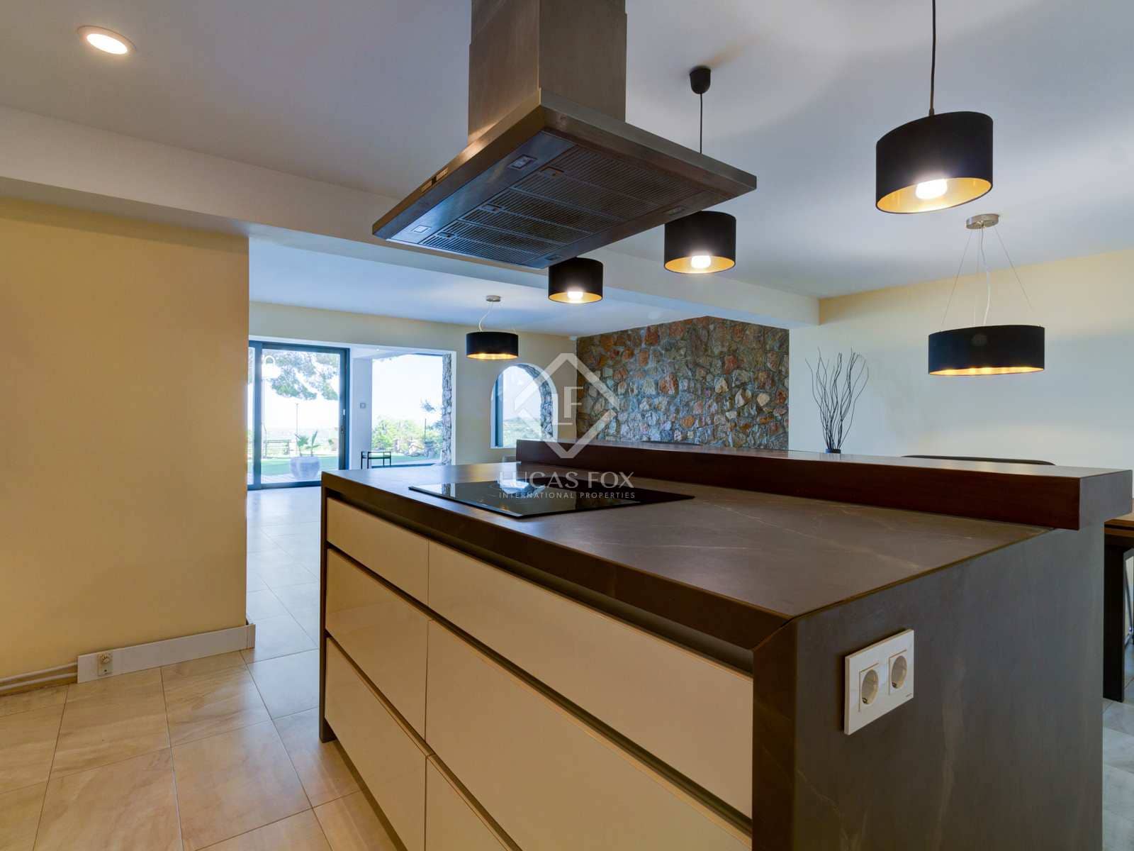 3 soveværelse Finca/Landehus til salg i Maspujols med swimmingpool garage - € 895.000 (Ref: 6905335)