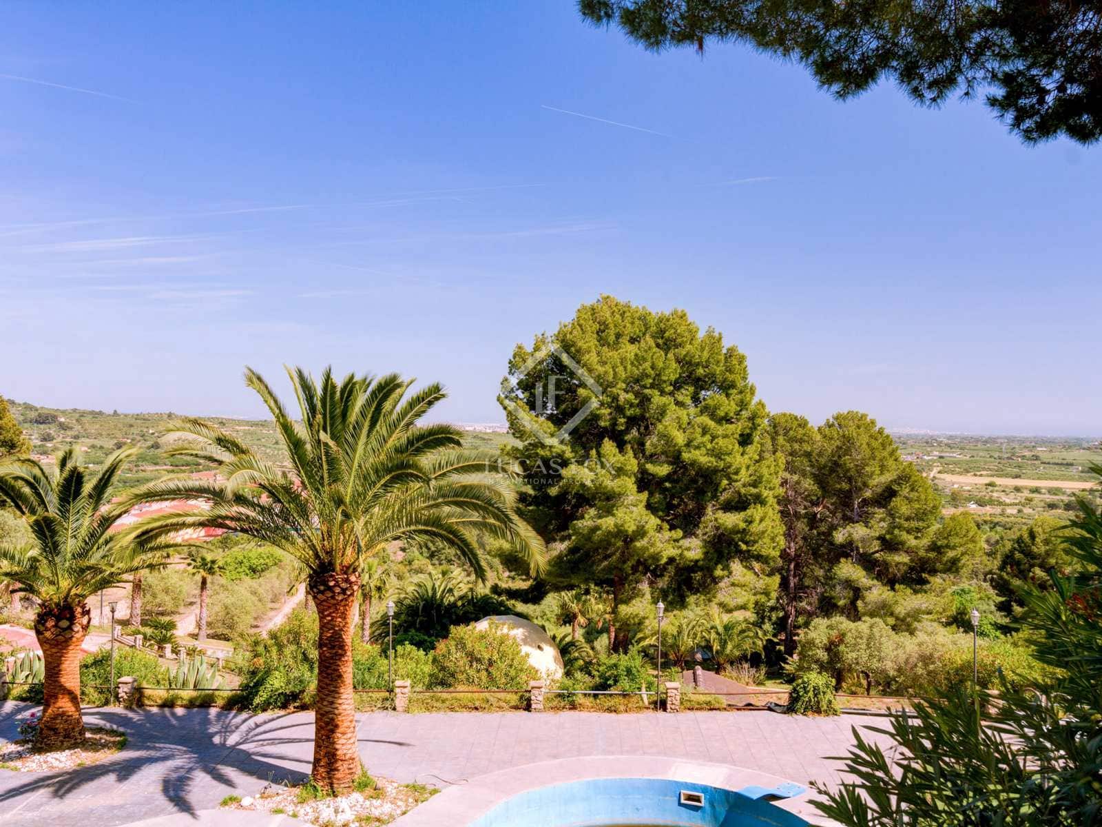 3 soveværelse Finca/Landehus til salg i Maspujols med swimmingpool garage - € 895.000 (Ref: 6905335)