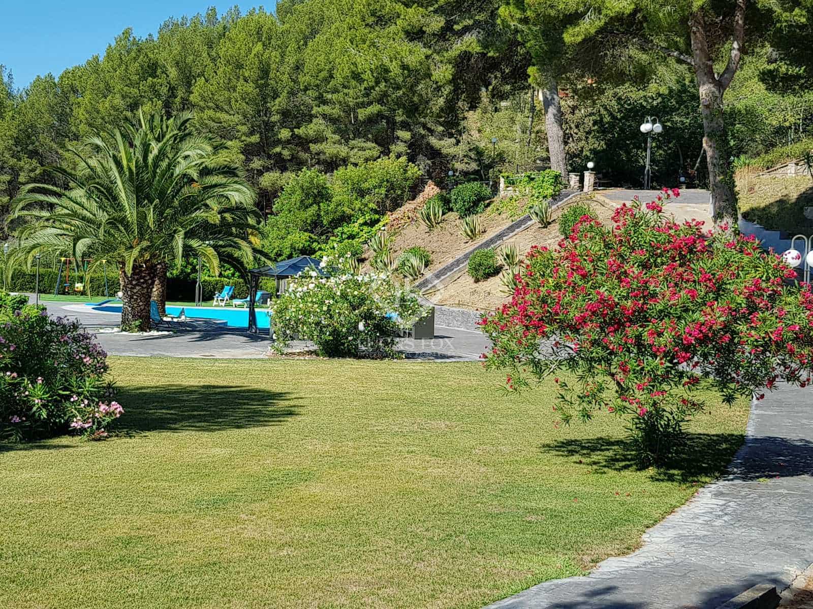 3 soveværelse Finca/Landehus til salg i Maspujols med swimmingpool garage - € 895.000 (Ref: 6905335)