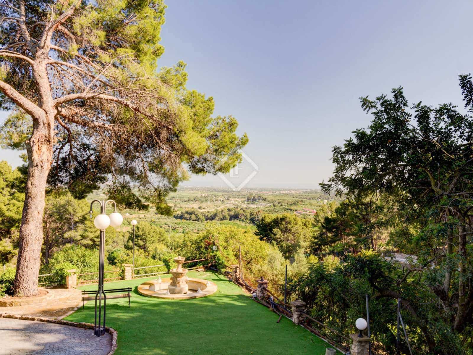 3 soveværelse Finca/Landehus til salg i Maspujols med swimmingpool garage - € 895.000 (Ref: 6905335)