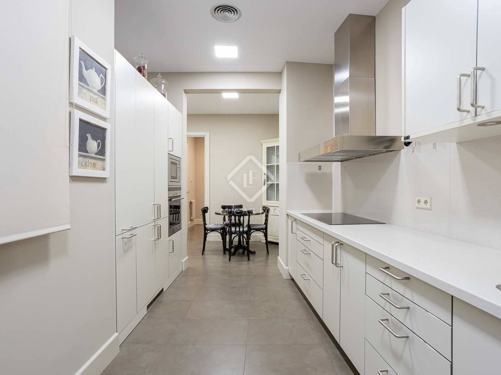 Apartamento de 4 habitaciones en Barcelona ciudad en venta - 3.200.000 € (Ref: 6948408)