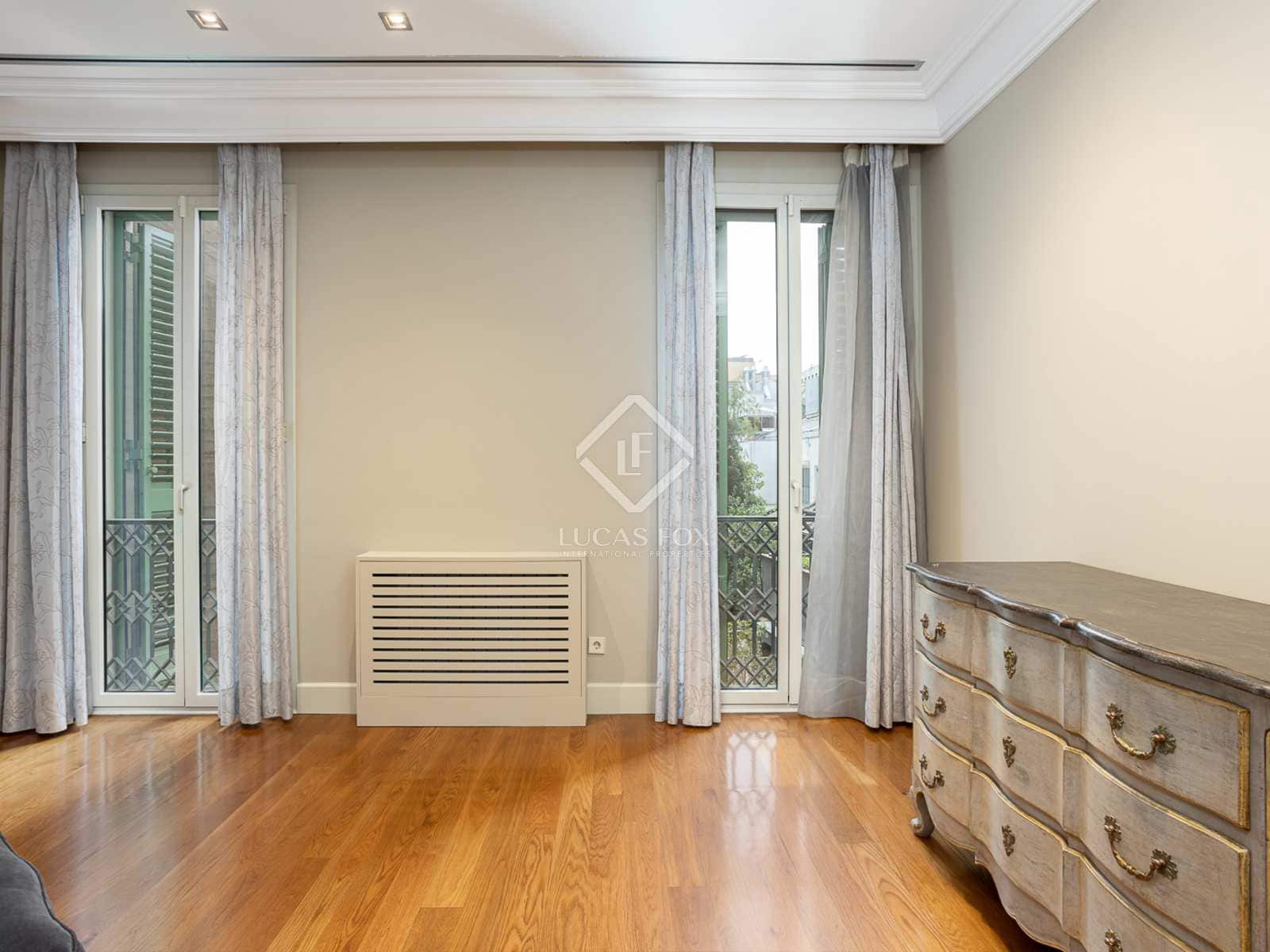 Apartamento de 4 habitaciones en Barcelona ciudad en venta - 3.200.000 € (Ref: 6948408)