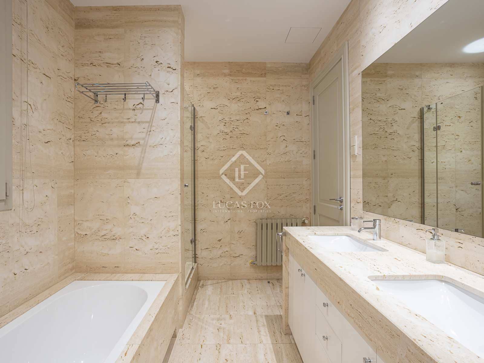 Apartamento de 4 habitaciones en Barcelona ciudad en venta - 3.200.000 € (Ref: 6948408)