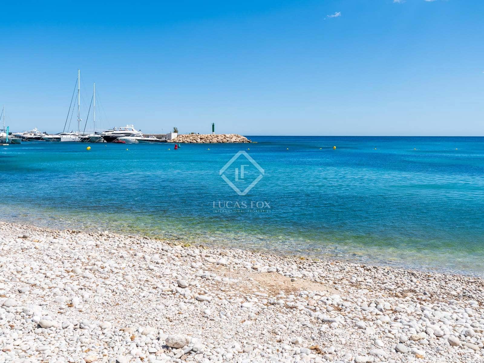 4 bedroom Villa for sale in Altea with pool - € 2,085,000 (Ref: 6954517)