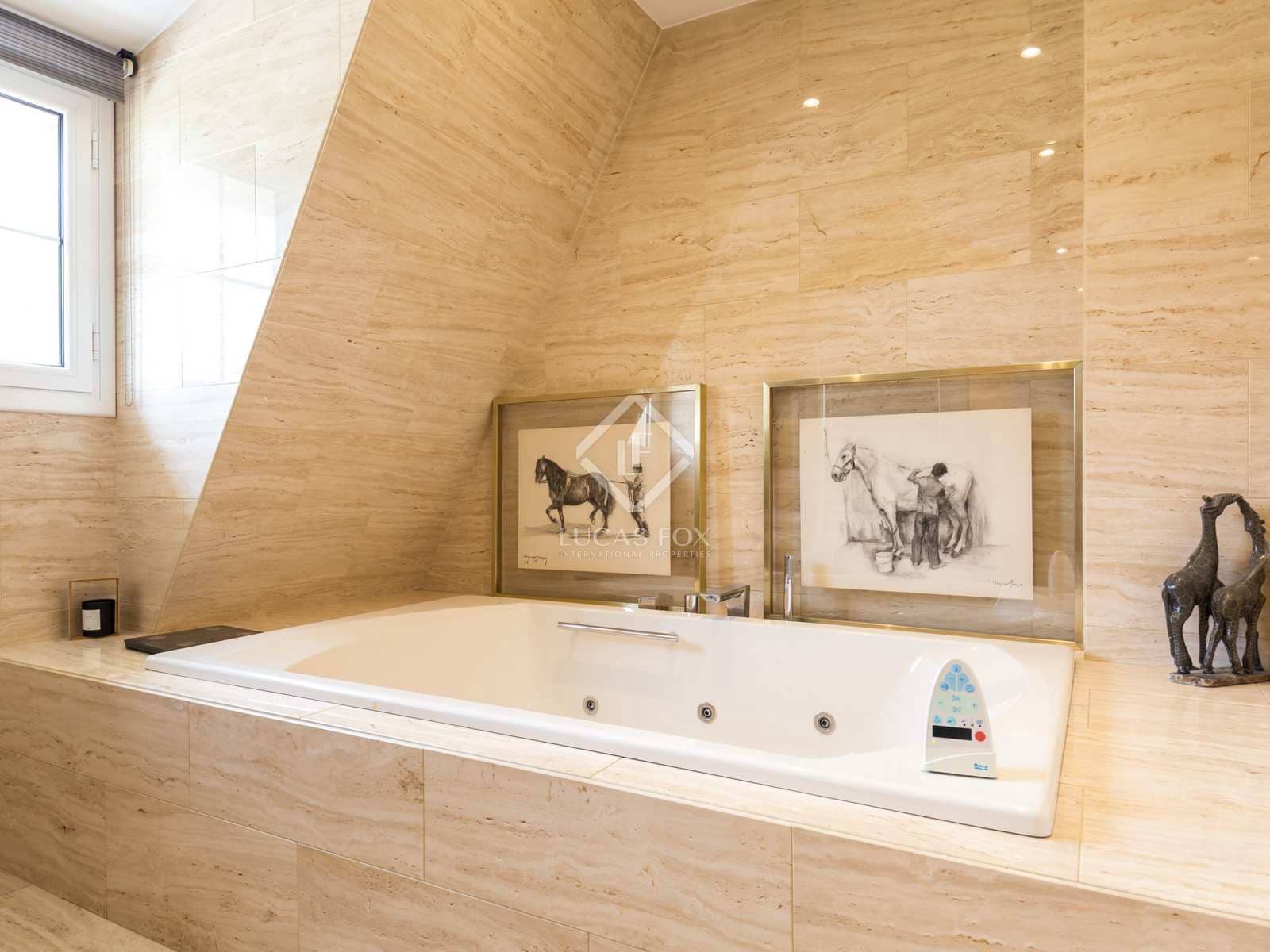 5 soveværelse Villa til salg i Esplugues de Llobregat med swimmingpool garage - € 2.300.000 (Ref: 6954529)