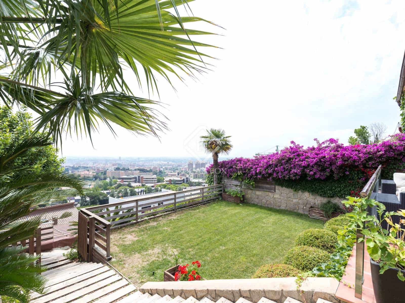 5 soveværelse Villa til salg i Esplugues de Llobregat med swimmingpool garage - € 2.300.000 (Ref: 6954529)