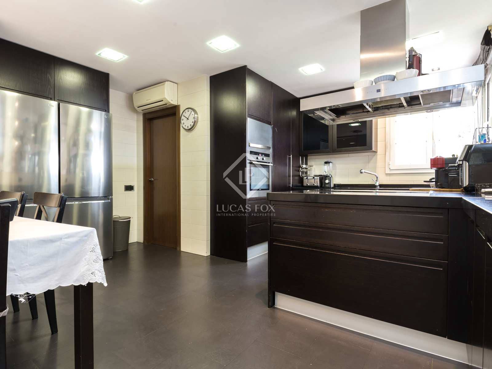 5 soveværelse Villa til salg i Esplugues de Llobregat med swimmingpool garage - € 2.300.000 (Ref: 6954529)