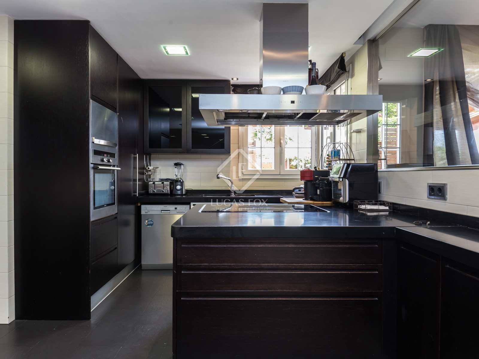 5 soveværelse Villa til salg i Esplugues de Llobregat med swimmingpool garage - € 2.300.000 (Ref: 6954529)