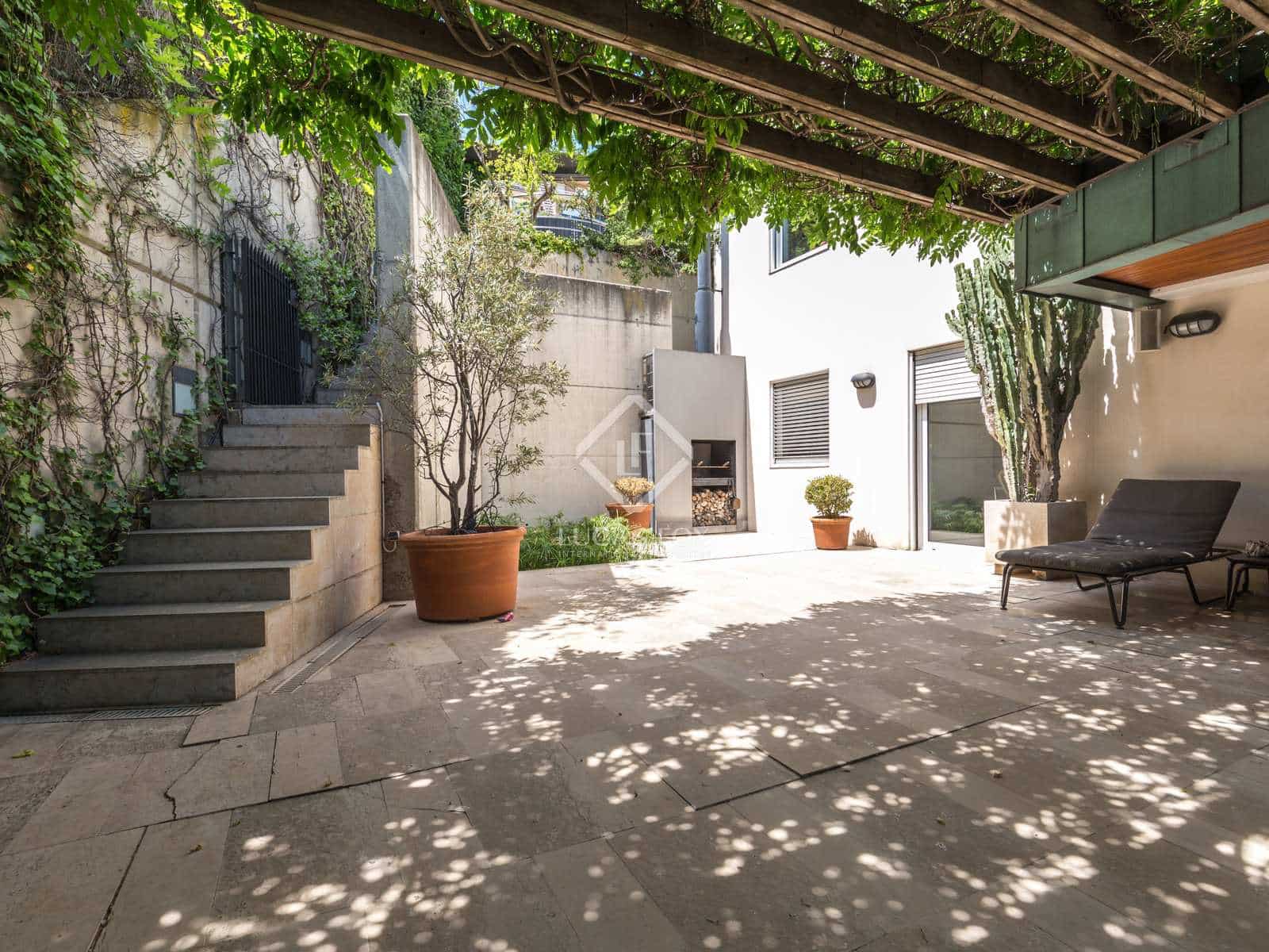 8 soveværelse Villa til salg i Esplugues de Llobregat med swimmingpool garage - € 2.950.000 (Ref: 6954539)