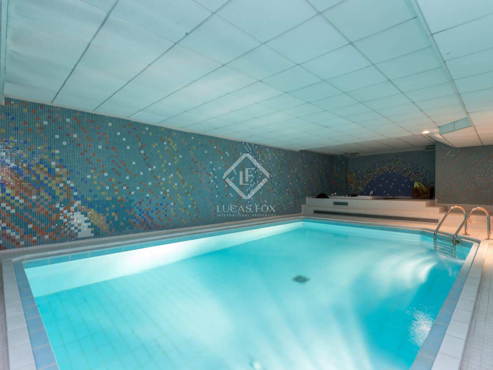 8 soveværelse Villa til salg i Esplugues de Llobregat med swimmingpool garage - € 2.950.000 (Ref: 6954539)