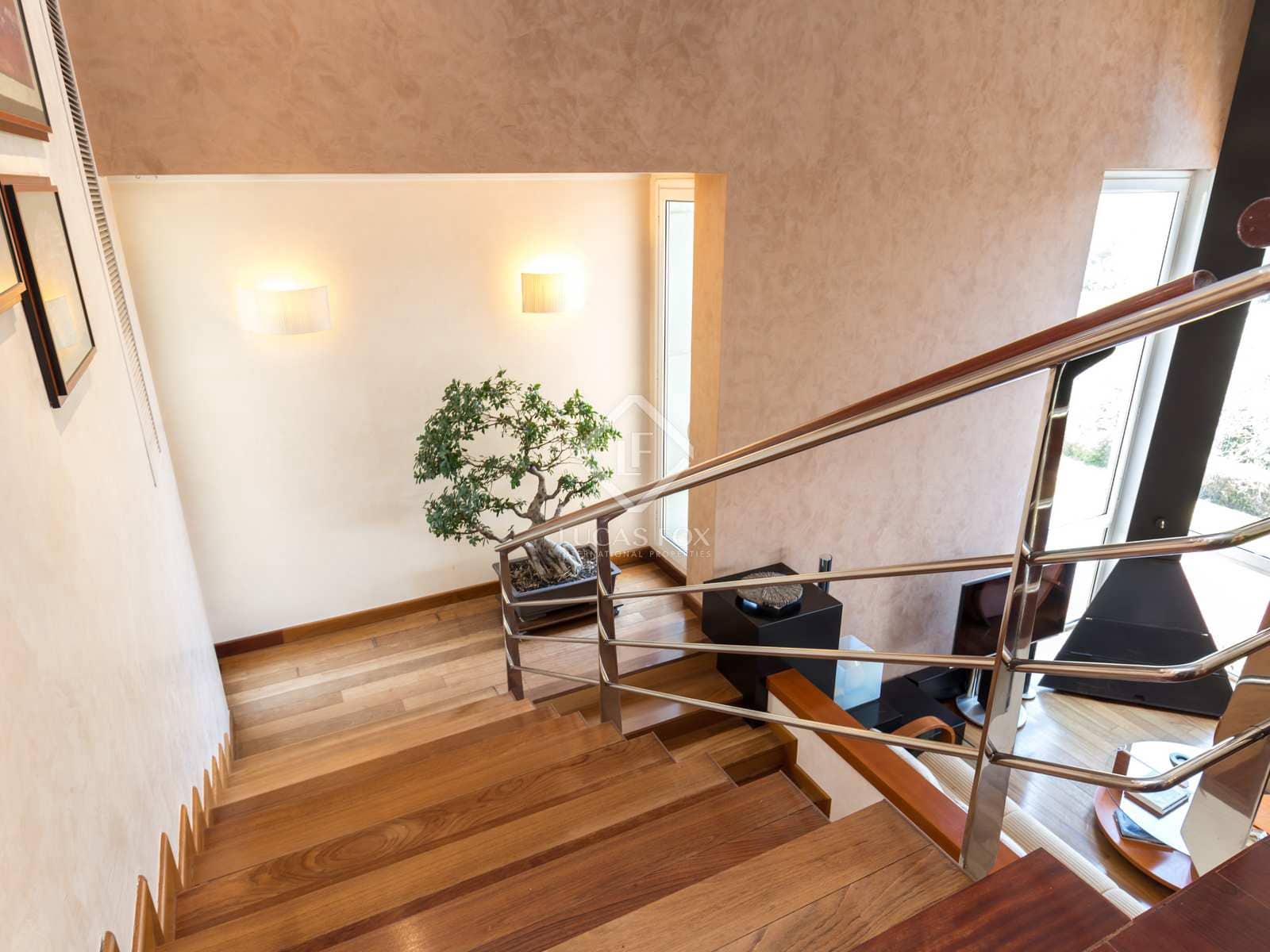 8 soveværelse Villa til salg i Esplugues de Llobregat med swimmingpool garage - € 2.950.000 (Ref: 6954539)