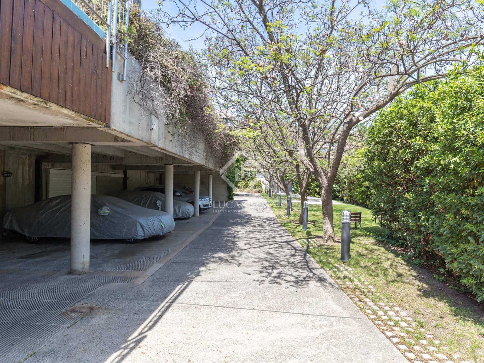 8 soveværelse Villa til salg i Esplugues de Llobregat med swimmingpool garage - € 2.950.000 (Ref: 6954539)