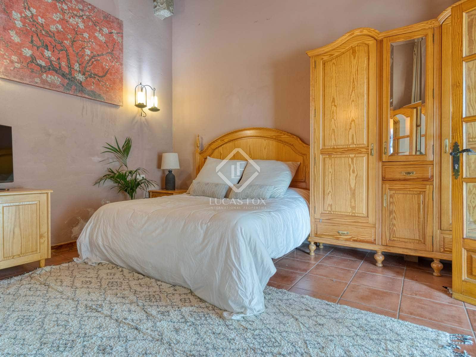 4 quarto Moradia para venda em Santa Susanna com piscina garagem - 1 300 000 € (Ref: 6956813)