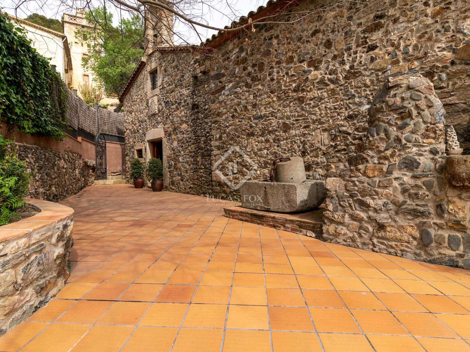 4 quarto Moradia para venda em Santa Susanna com piscina garagem - 1 300 000 € (Ref: 6956813)