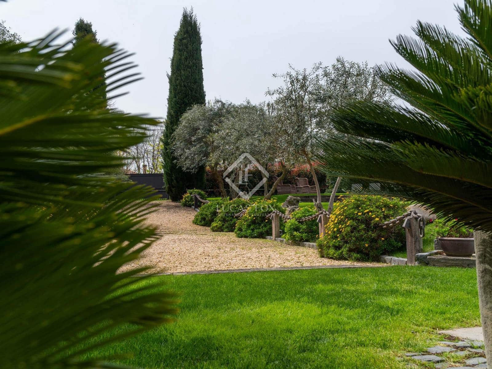 4 quarto Moradia para venda em Santa Susanna com piscina garagem - 1 300 000 € (Ref: 6956813)