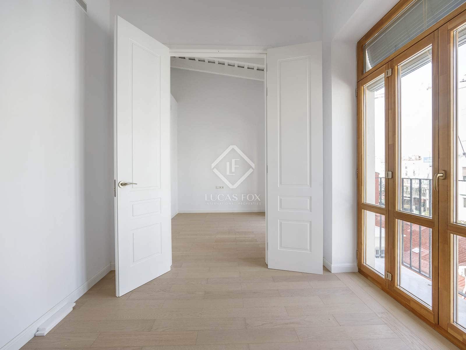 2 slaapkamer Appartement te koop in Valencia stad - € 495.000 (Ref: 6956826)