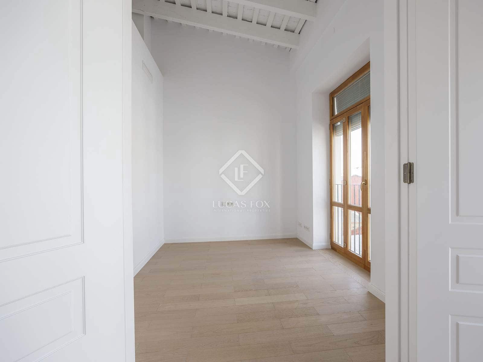 2 slaapkamer Appartement te koop in Valencia stad - € 495.000 (Ref: 6956826)