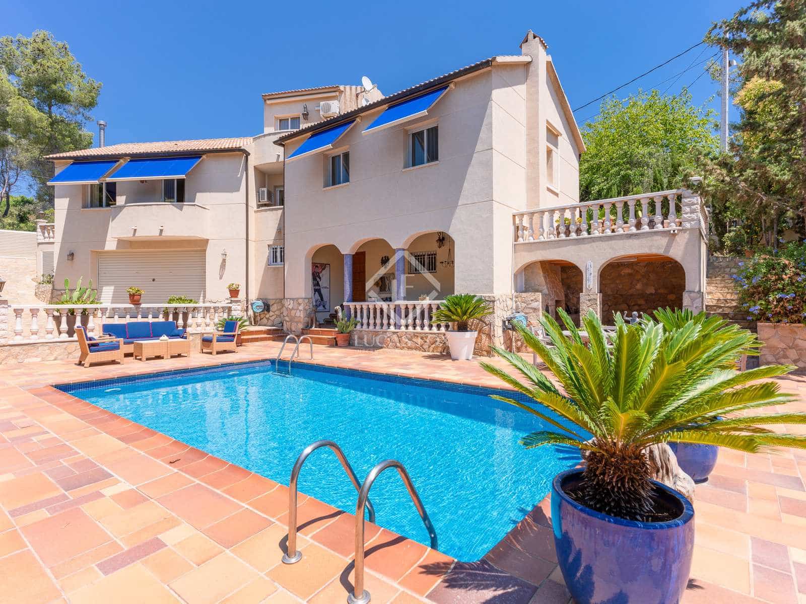 5 soveværelse Villa til salg i Olivella med swimmingpool garage - € 599.000 (Ref: 6968997)