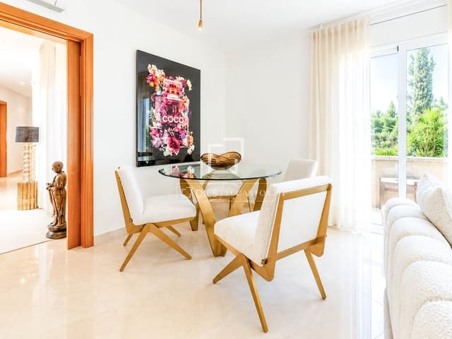 5 sypialnia Willa na sprzedaż w Olivella z basenem garażem - 699 000 € (Ref: 6968997)