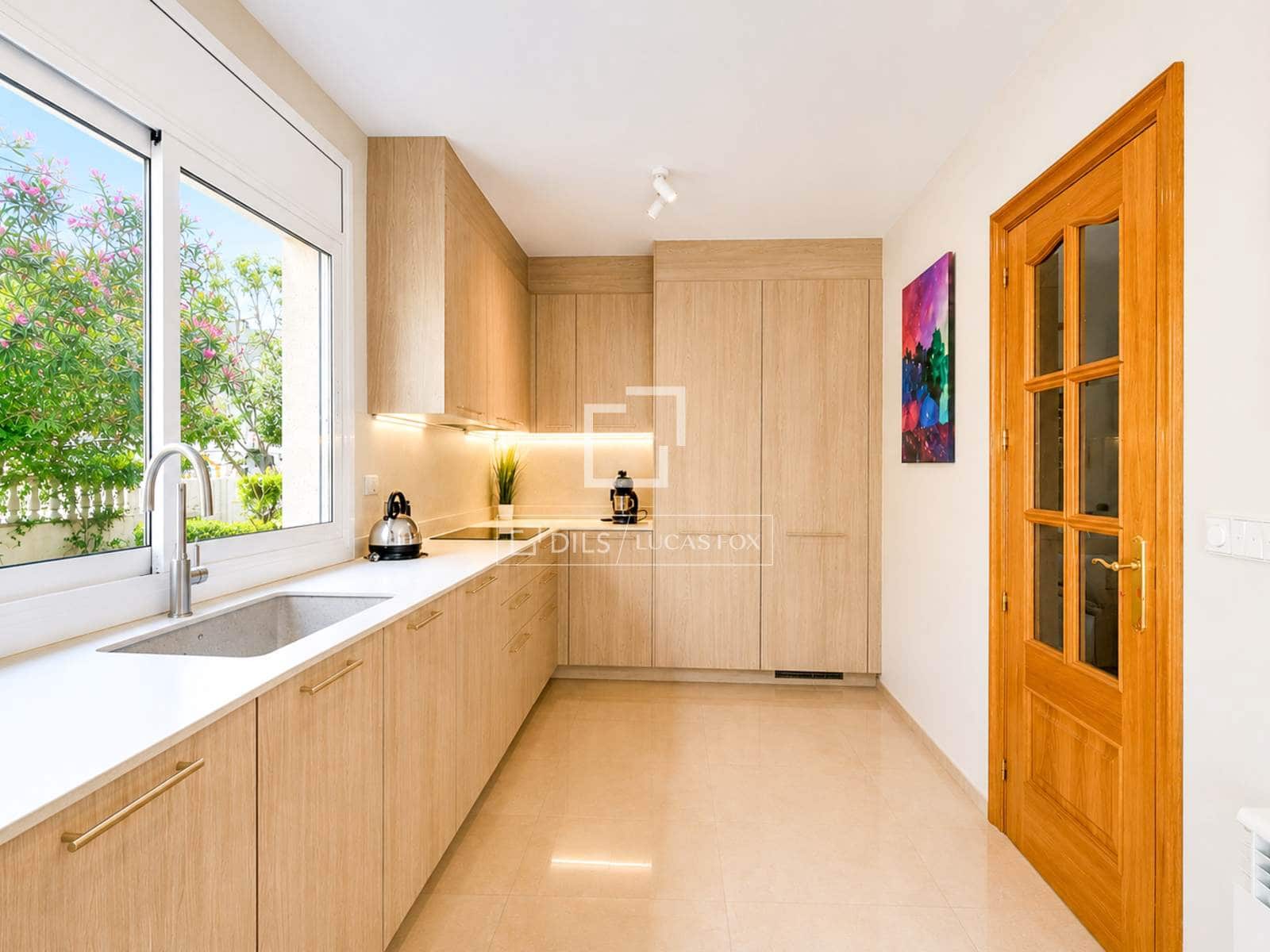 5 sypialnia Willa na sprzedaż w Olivella z basenem garażem - 699 000 € (Ref: 6968997)