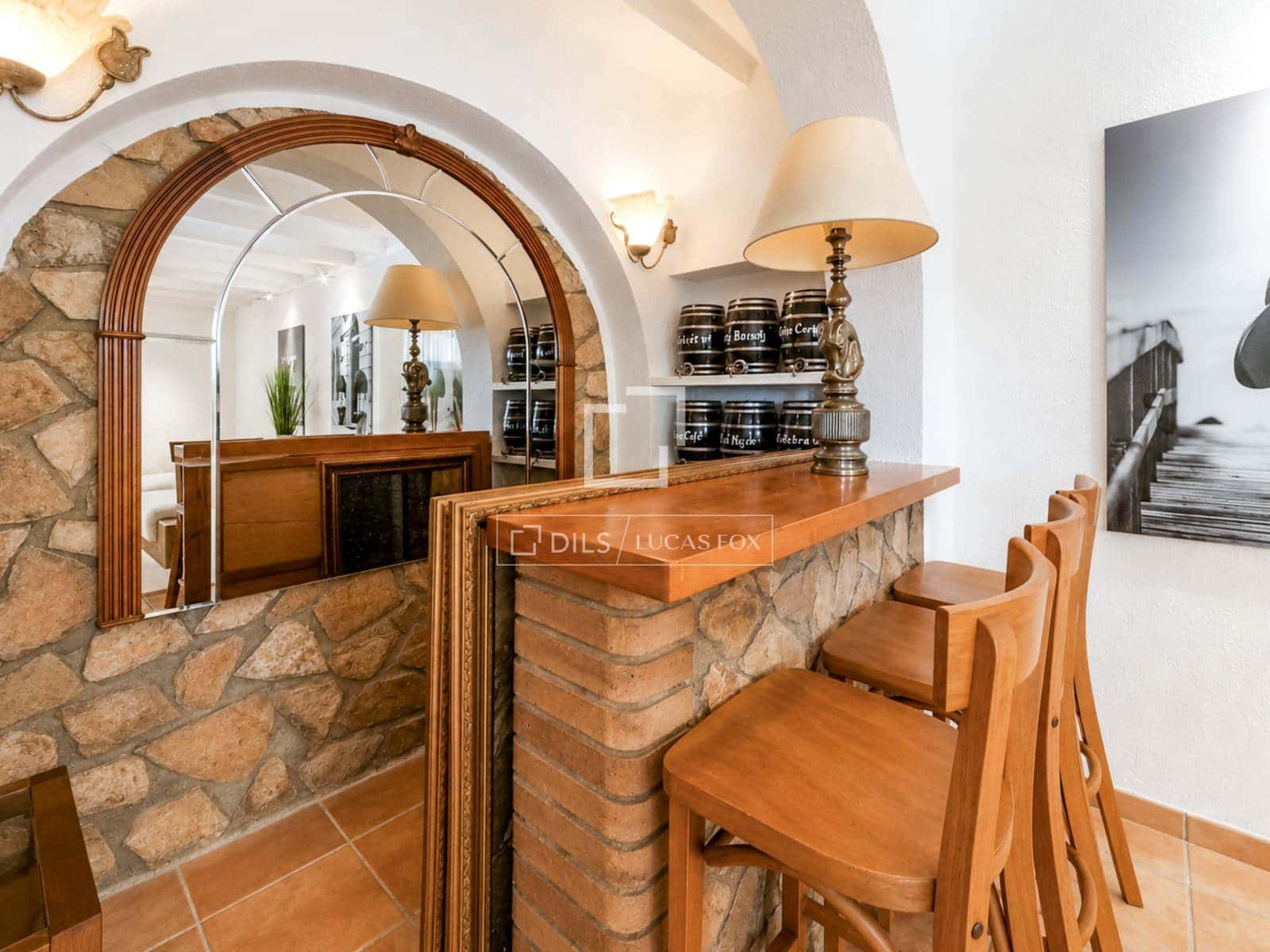 5 sypialnia Willa na sprzedaż w Olivella z basenem garażem - 699 000 € (Ref: 6968997)