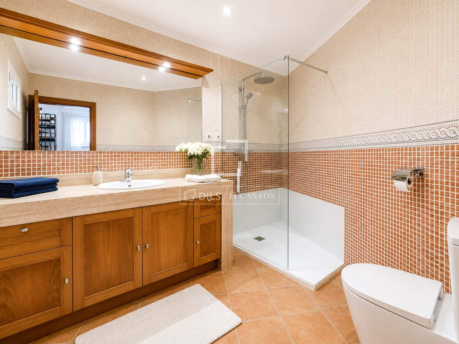 5 sypialnia Willa na sprzedaż w Olivella z basenem garażem - 699 000 € (Ref: 6968997)