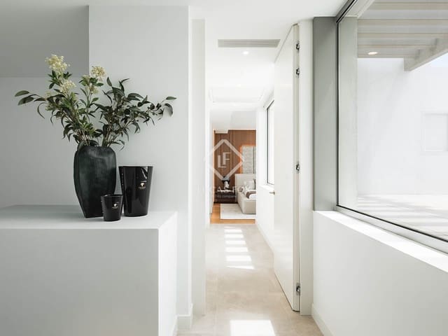 4 slaapkamer Villa te koop in Estepona met zwembad garage - € 2.495.000 (Ref: 6982614)