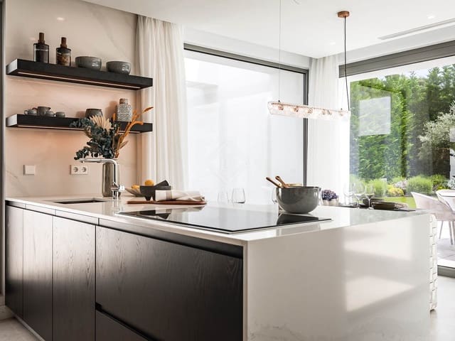 4 slaapkamer Villa te koop in Estepona met zwembad garage - € 2.495.000 (Ref: 6982614)