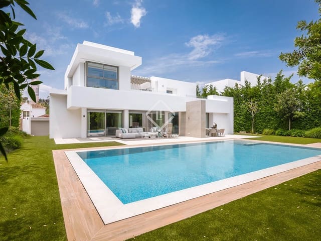 4 slaapkamer Villa te koop in Estepona met zwembad garage - € 2.495.000 (Ref: 6982614)