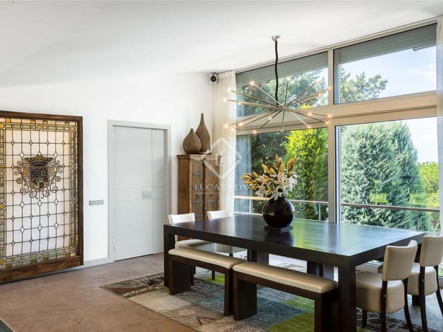 6 soverom Villa til salgs i Sant Vicenç de Montalt med svømmebasseng garasje - € 2 675 000 (Ref: 6988840)