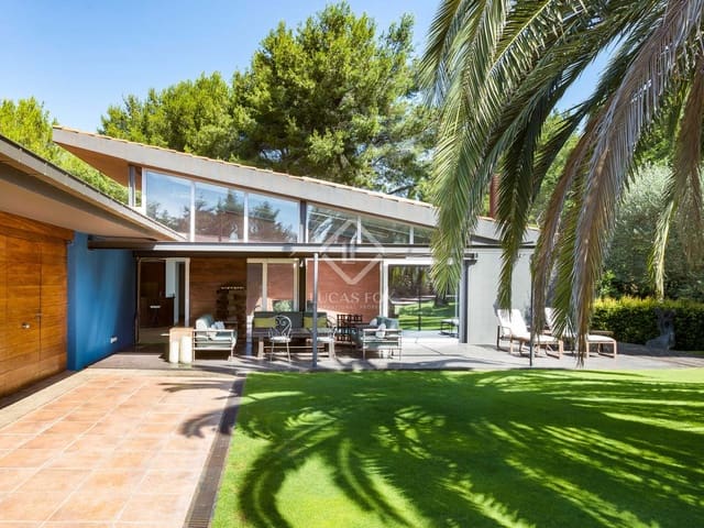 6 soverom Villa til salgs i Sant Vicenç de Montalt med svømmebasseng garasje - € 2 675 000 (Ref: 6988840)