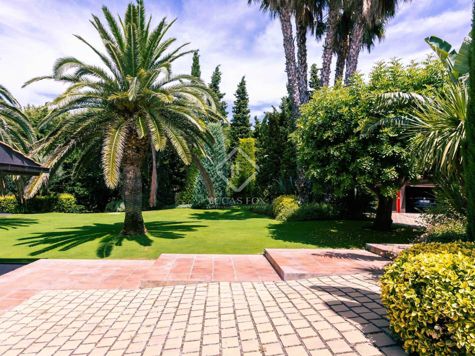 6 soverom Villa til salgs i Sant Vicenc de Montalt med svømmebasseng garasje - € 2 675 000 (Ref: 6988840)