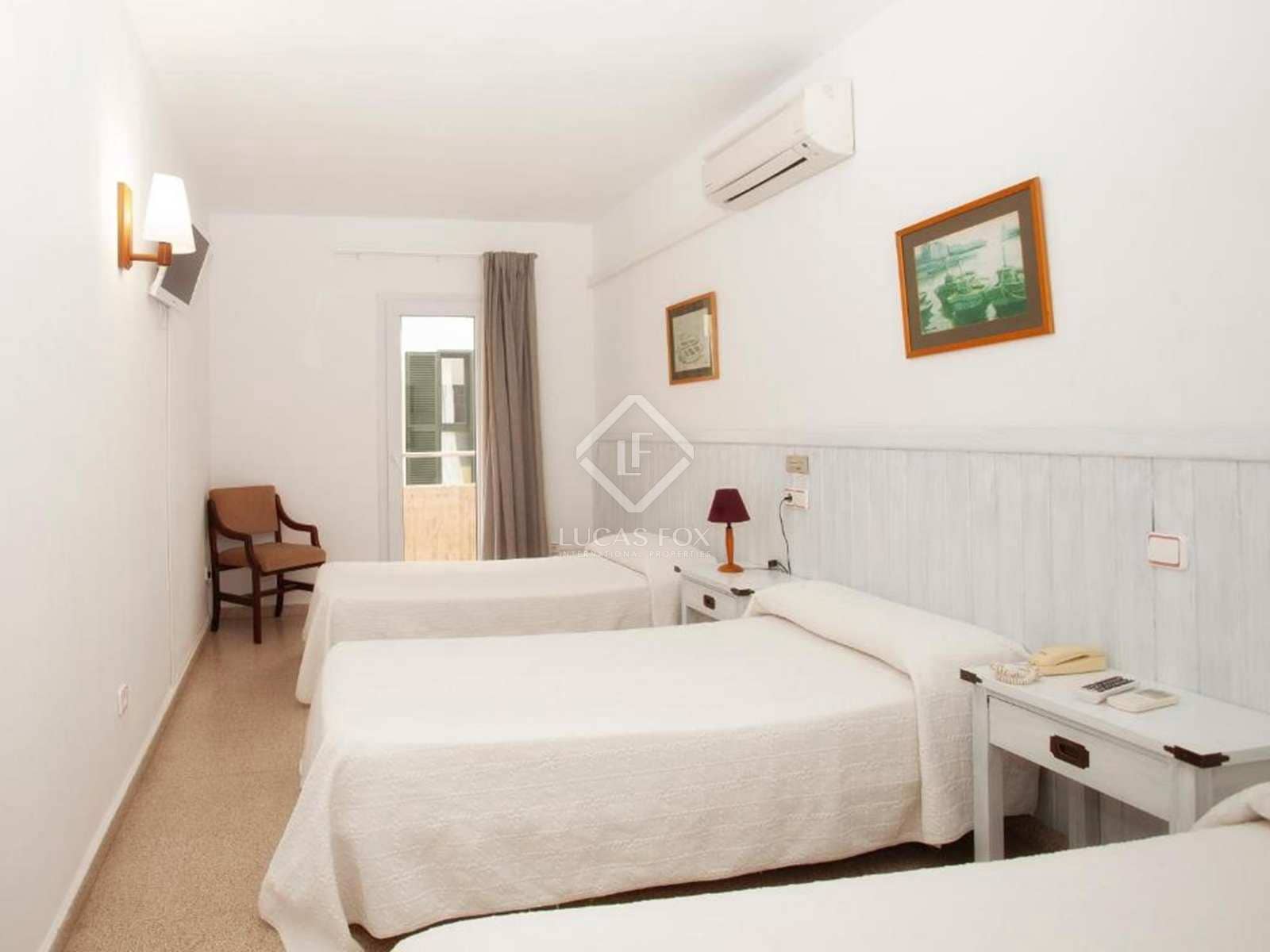 23 sypialnia Willa na sprzedaż w Mahon / Mao - 2 500 000 € (Ref: 7002502)