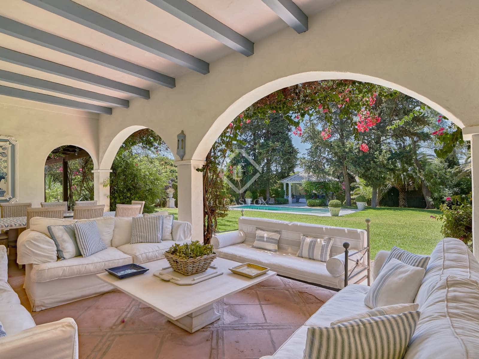 8 slaapkamer Villa te koop in Calahonda met zwembad garage - € 2.350.000 (Ref: 7004808)