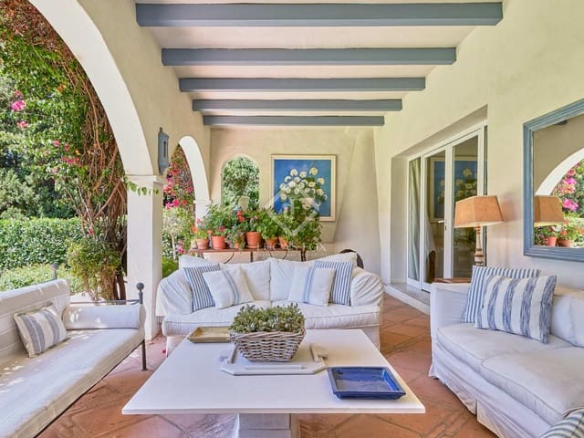 8 Zimmer Villa zu verkaufen in Calahonda, Mijas mit Pool Garage - 2.350.000 € (Ref: 7004808)