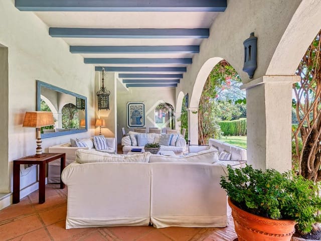 8 Zimmer Villa zu verkaufen in Calahonda, Mijas mit Pool Garage - 2.350.000 € (Ref: 7004808)