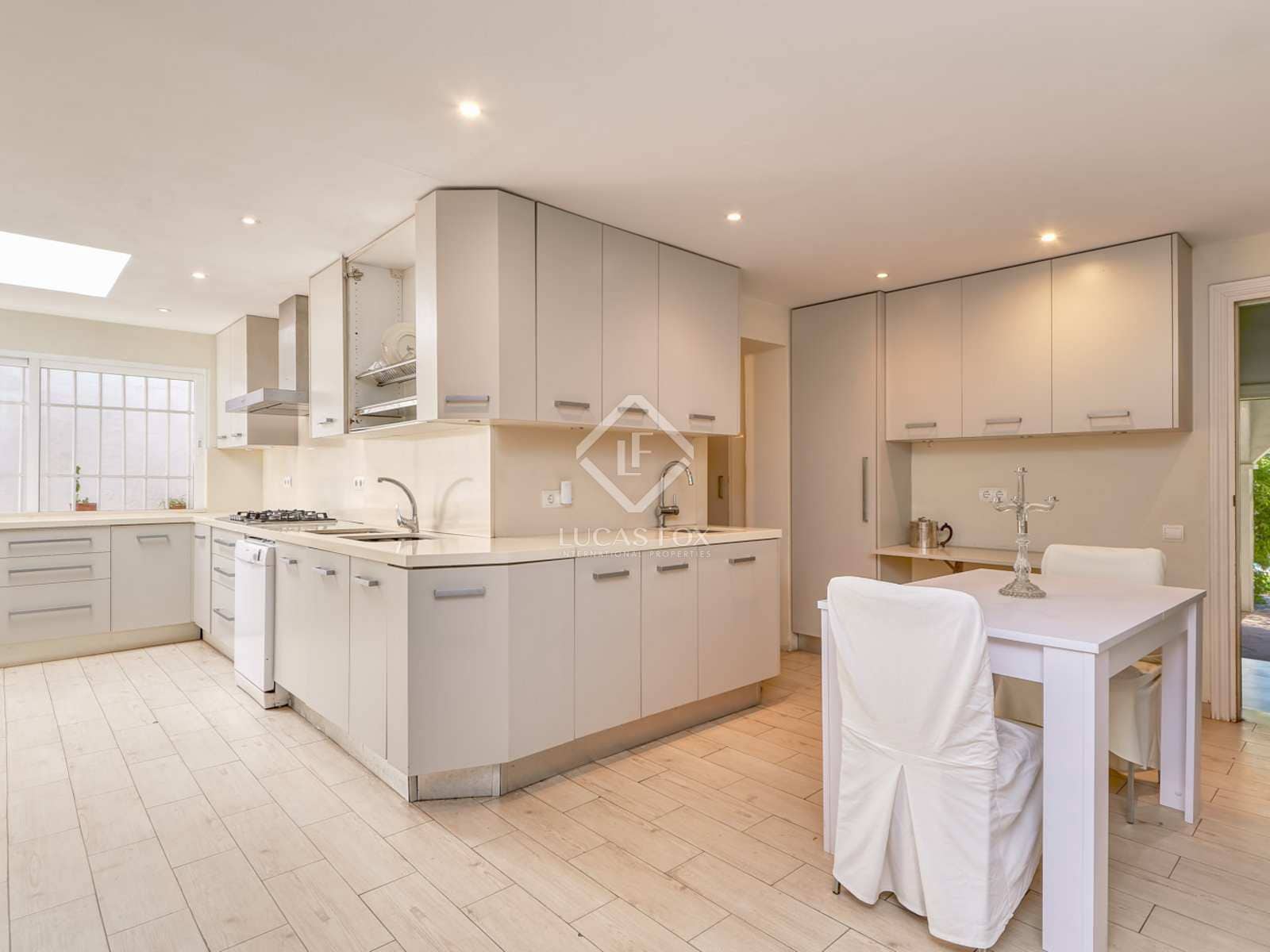 8 slaapkamer Villa te koop in Calahonda met zwembad garage - € 2.350.000 (Ref: 7004808)