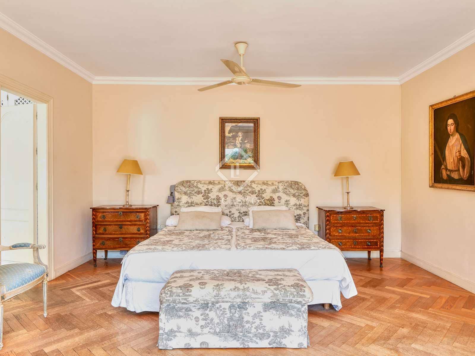 8 slaapkamer Villa te koop in Calahonda met zwembad garage - € 2.350.000 (Ref: 7004808)