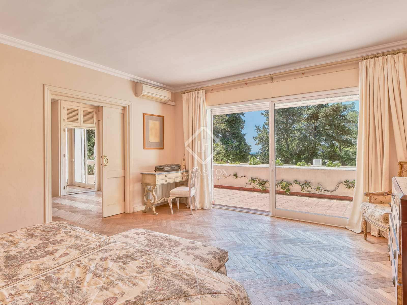 8 slaapkamer Villa te koop in Calahonda met zwembad garage - € 2.350.000 (Ref: 7004808)