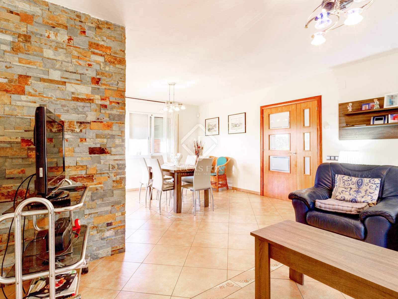 5 soveværelse Villa til salg i Roda de Bara med swimmingpool garage - € 445.000 (Ref: 7032629)