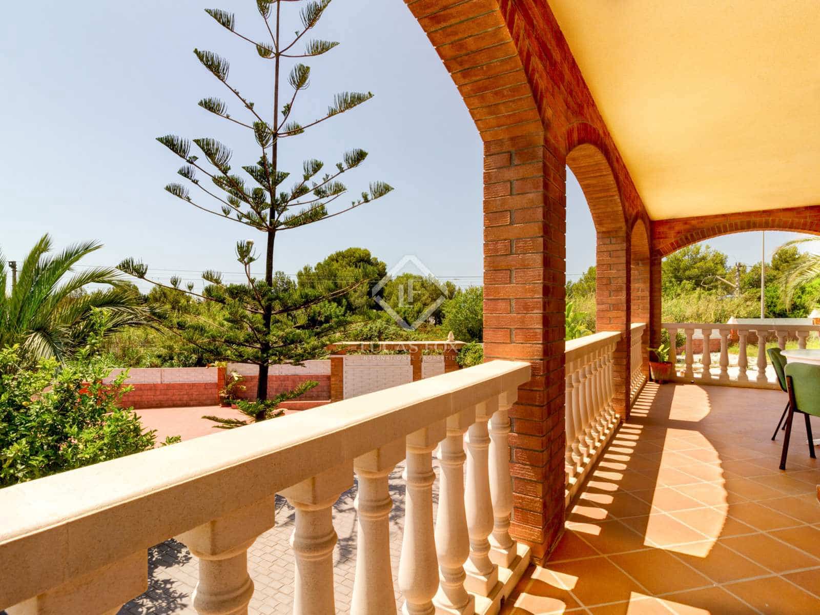 5 soveværelse Villa til salg i Roda de Bara med swimmingpool garage - € 445.000 (Ref: 7032629)