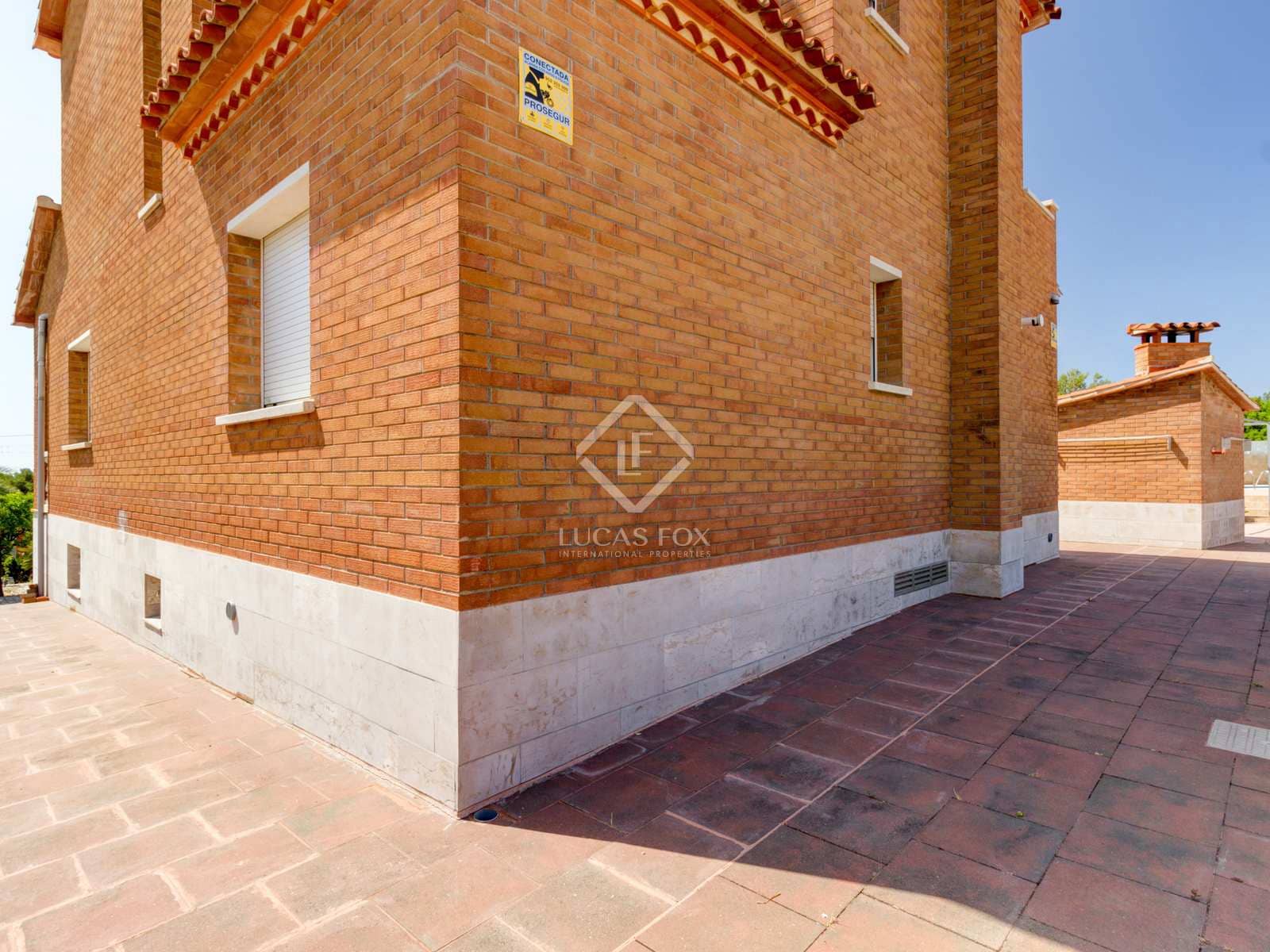 5 soveværelse Villa til salg i Roda de Bara med swimmingpool garage - € 445.000 (Ref: 7032629)