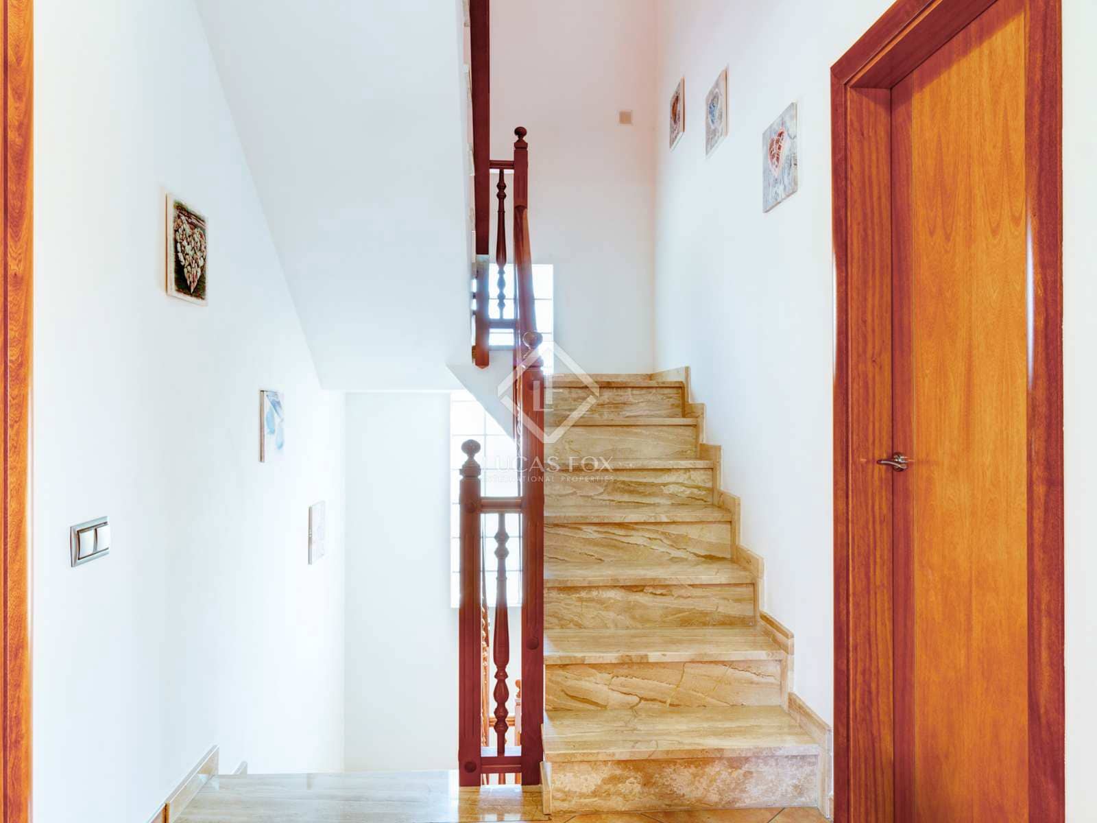 5 soveværelse Villa til salg i Roda de Bara med swimmingpool garage - € 445.000 (Ref: 7032629)