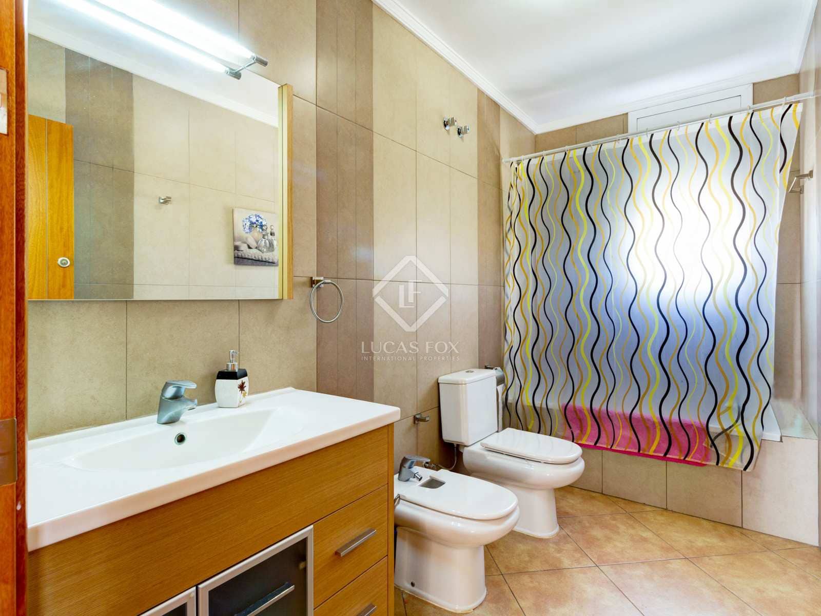 5 soveværelse Villa til salg i Roda de Bara med swimmingpool garage - € 445.000 (Ref: 7032629)